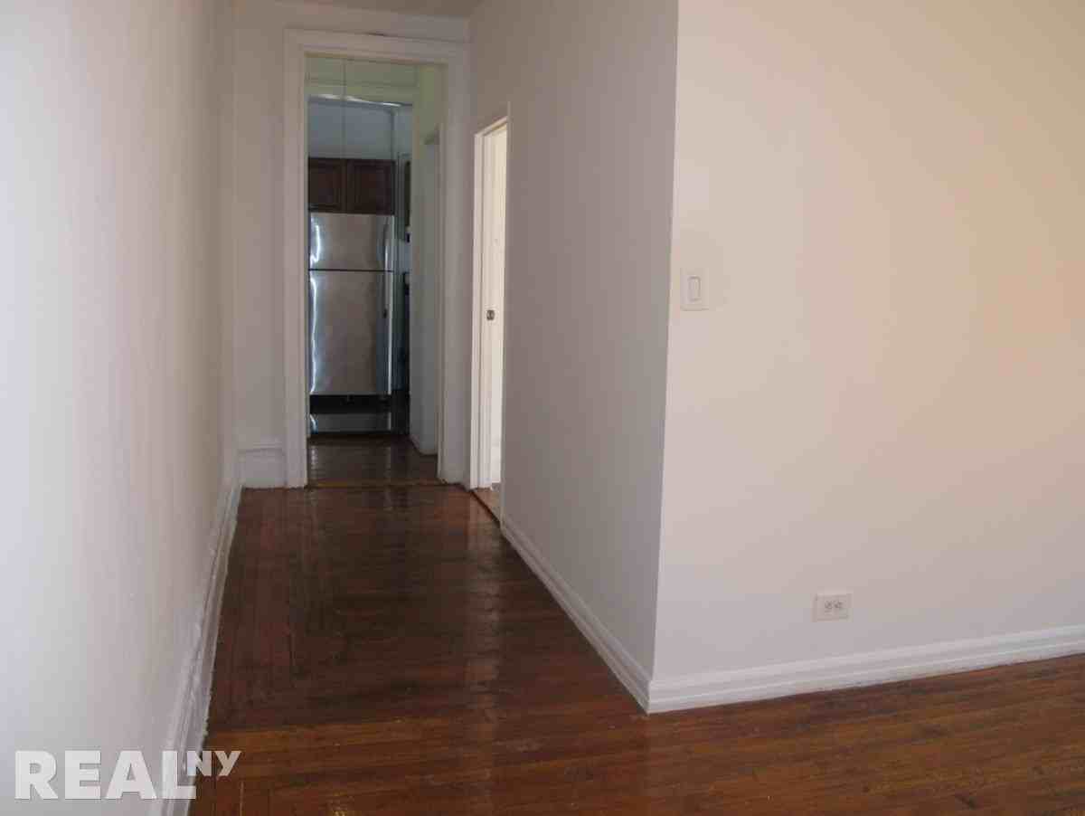 Broadway #14 - Photo 6 of 6