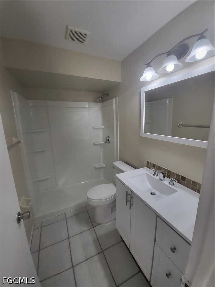 3705 Sw Santa Barbara Pl - Photo 4 of 14
