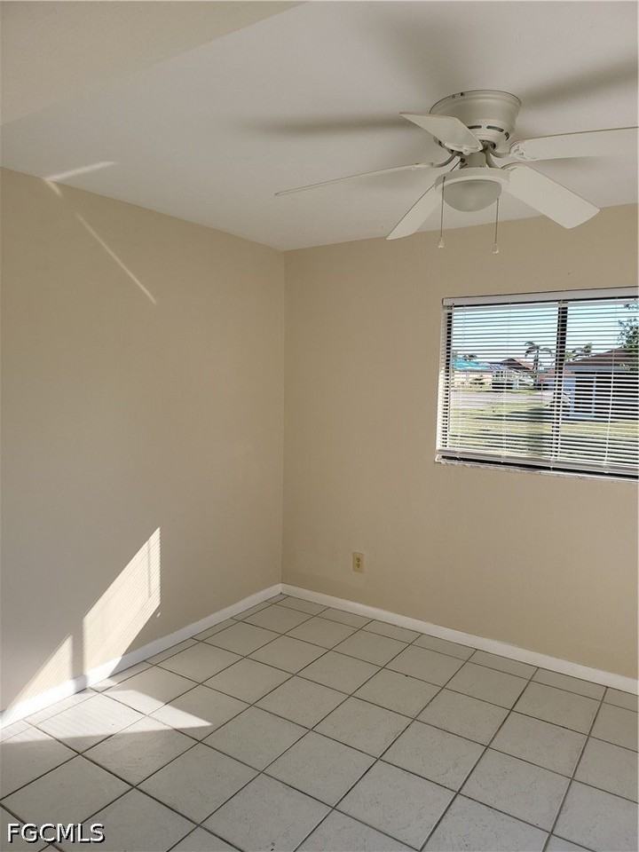 3705 Sw Santa Barbara Pl - Photo 5 of 14
