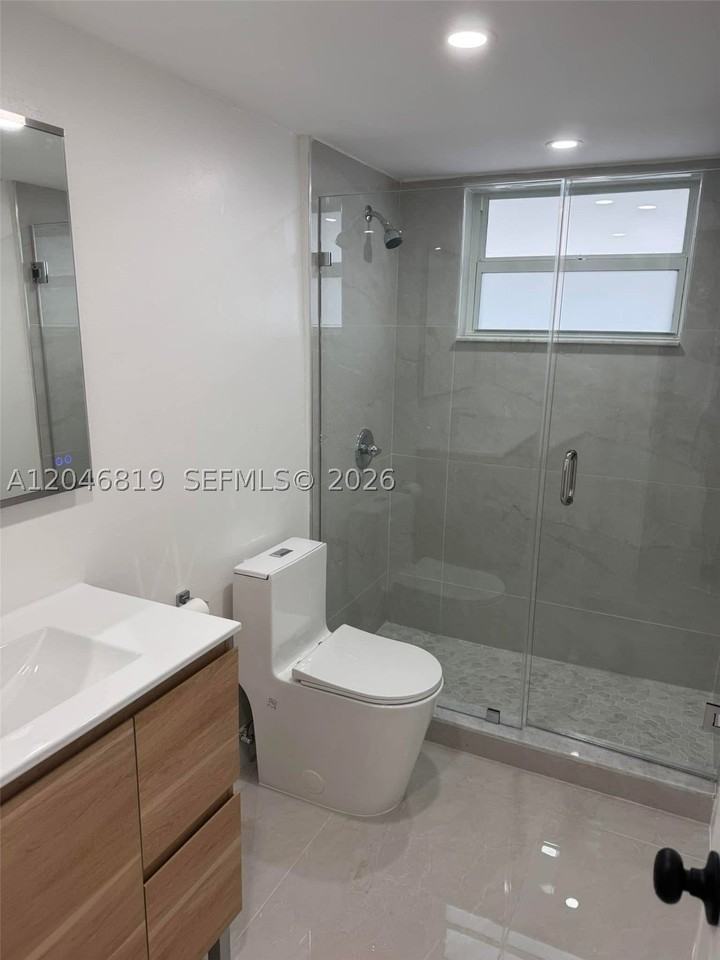 14155 Sw 87th St #E202 - Photo 6 of 10