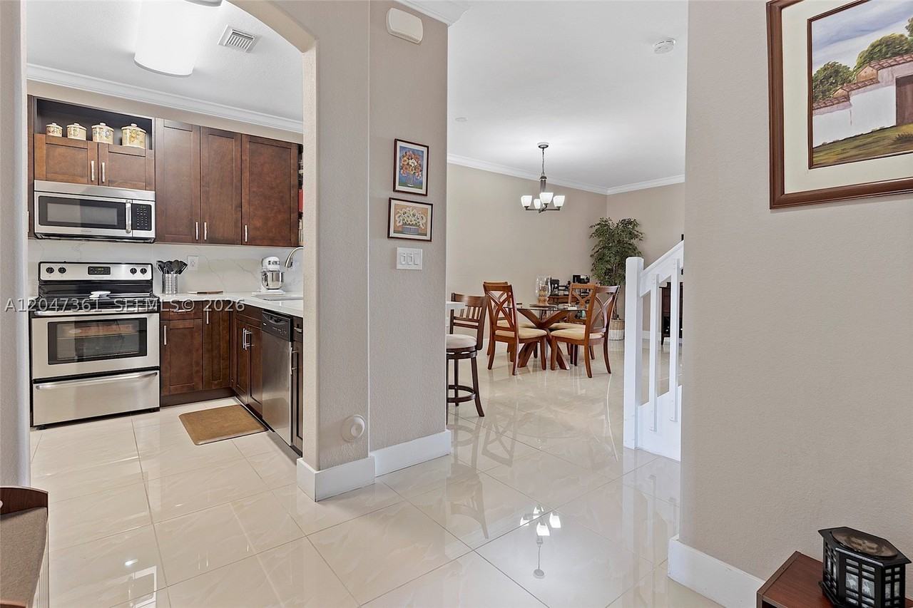 15262 Sw 91st Ln - Photo 3 of 48