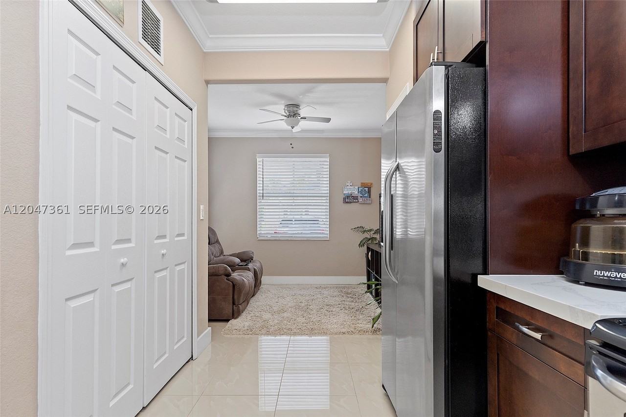 15262 Sw 91st Ln - Photo 6 of 48