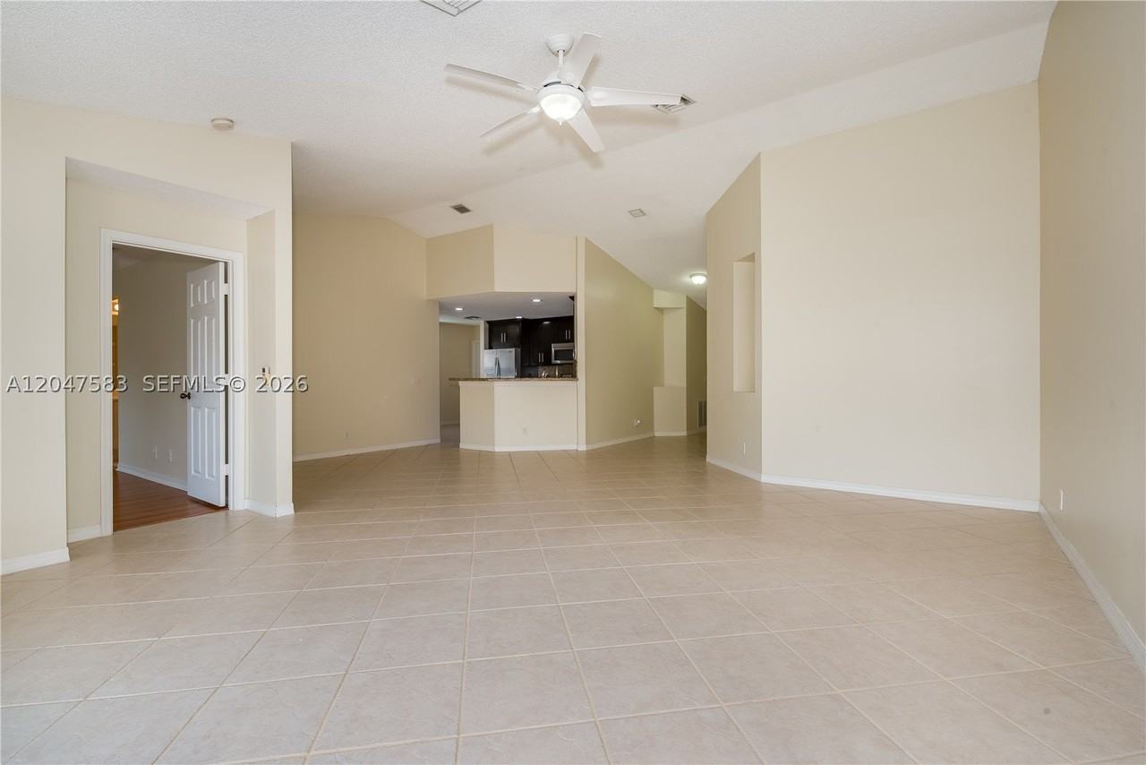 4152 Pine Ridge Ln #0 - Photo 4 of 42