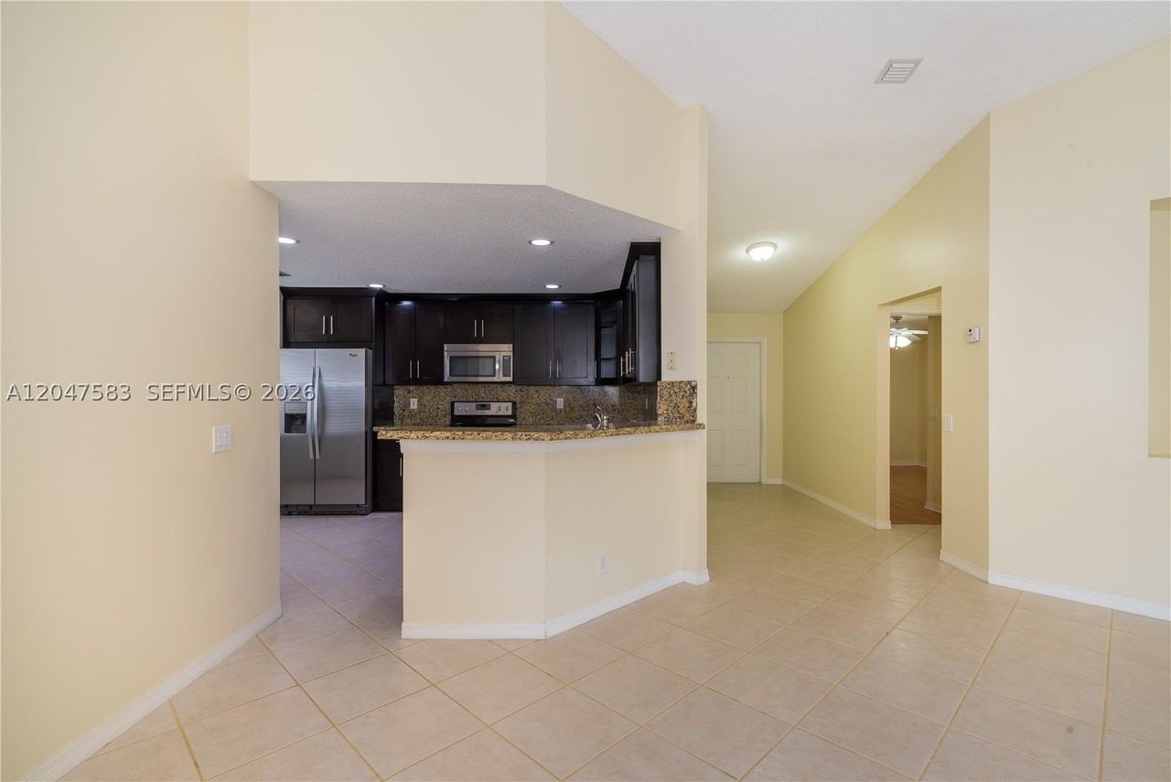 4152 Pine Ridge Ln #0 - Photo 6 of 42