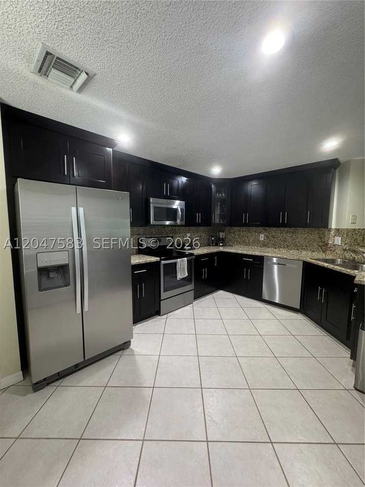 4152 Pine Ridge Ln #0 - Photo 7 of 42