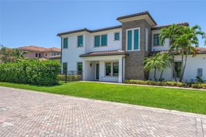 featured image of 3412 Emerson Ln