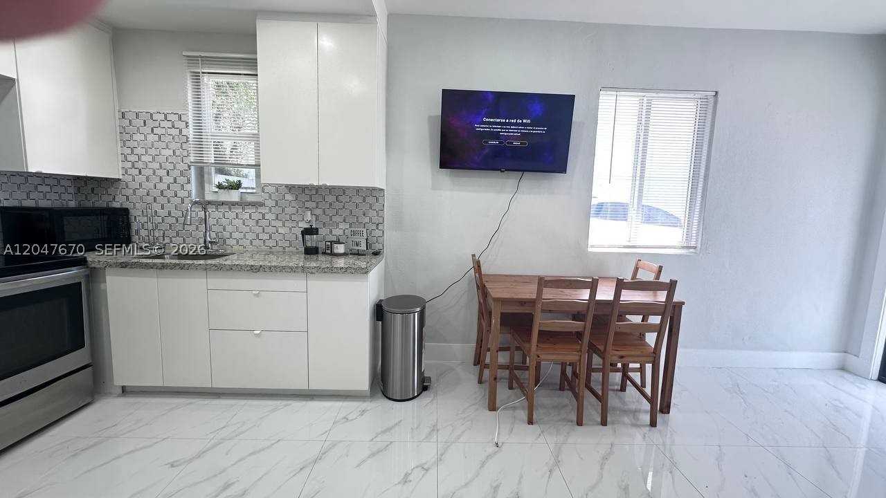 320 Sw 29th Rd - Photo 7 of 26