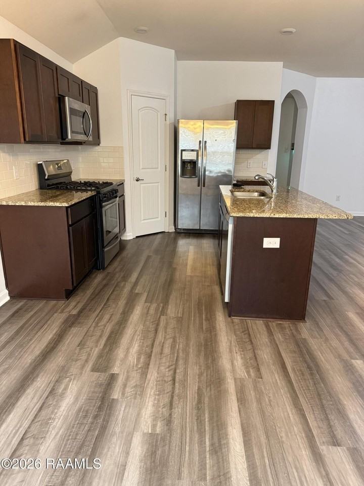 2252 Violet Elle Ln - Photo 3 of 16