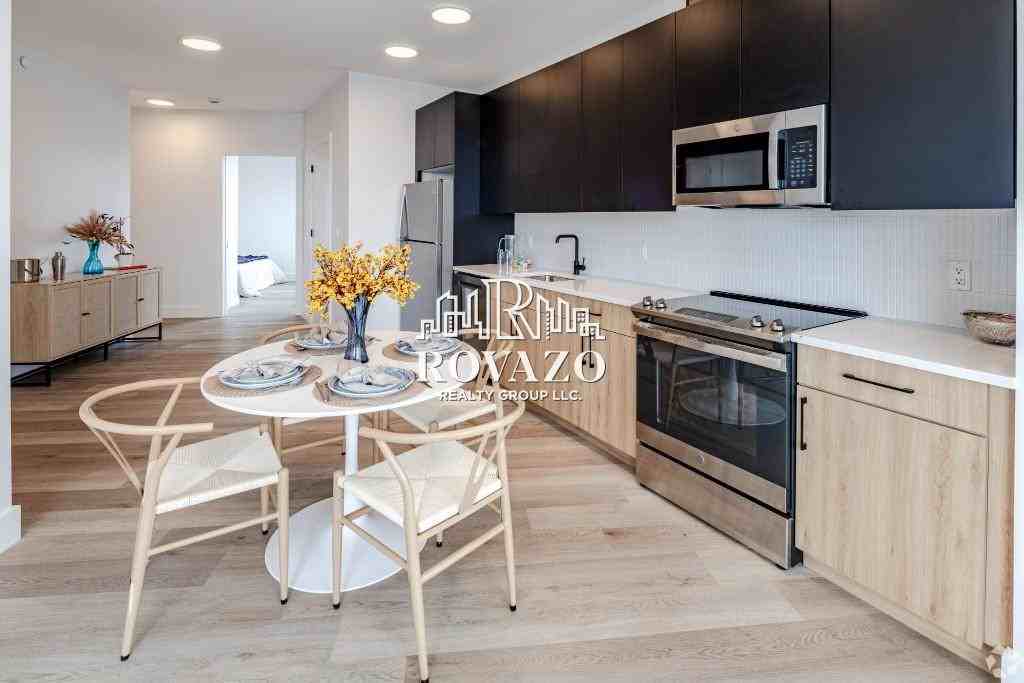 39 Madison Street #503d - Photo 2 of 21