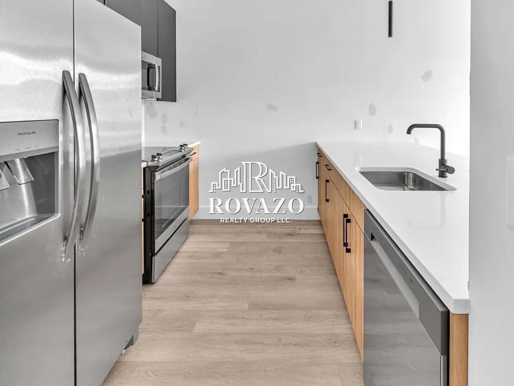 39 Madison Street #503d - Photo 3 of 21