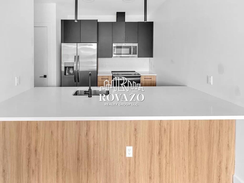 39 Madison Street #503d - Photo 5 of 21