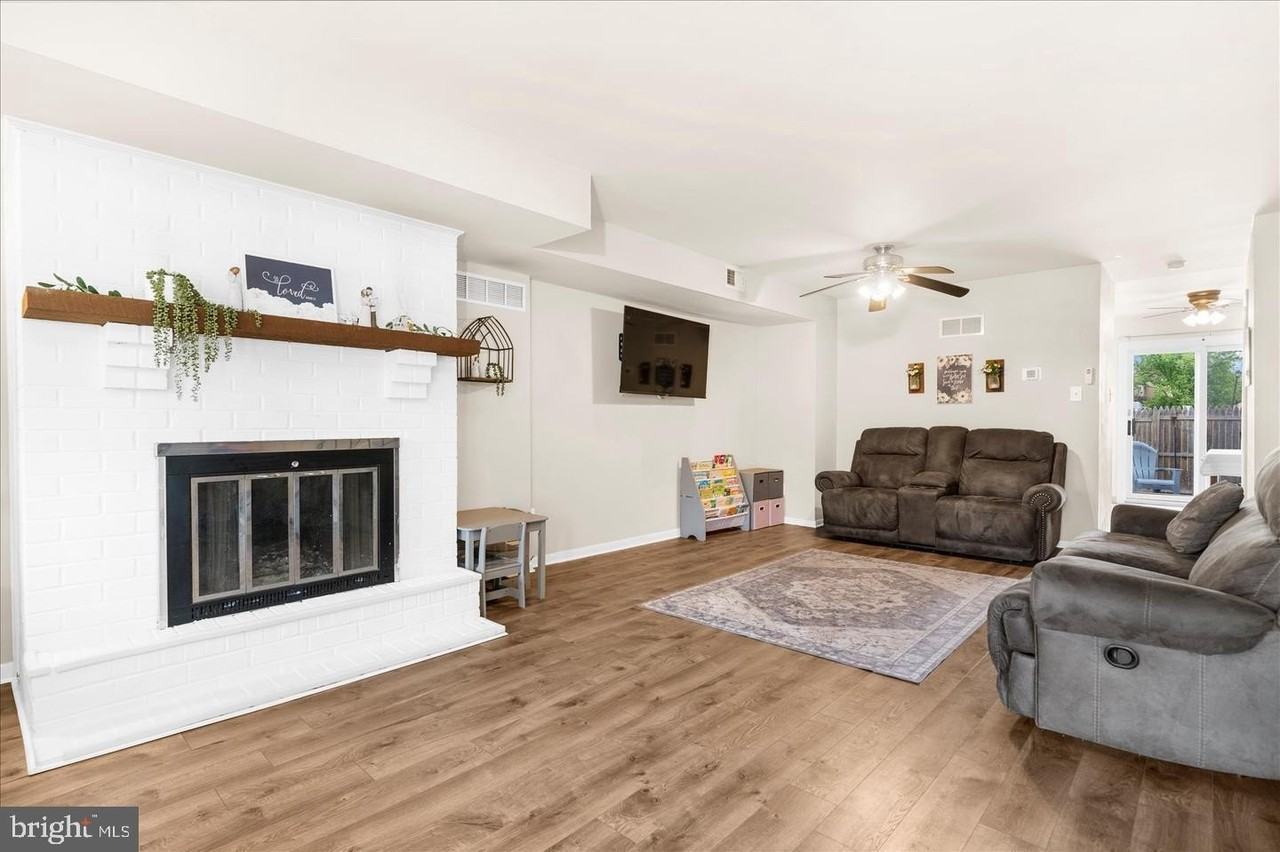 1802 Walnut Ridge Est - Photo 4 of 29