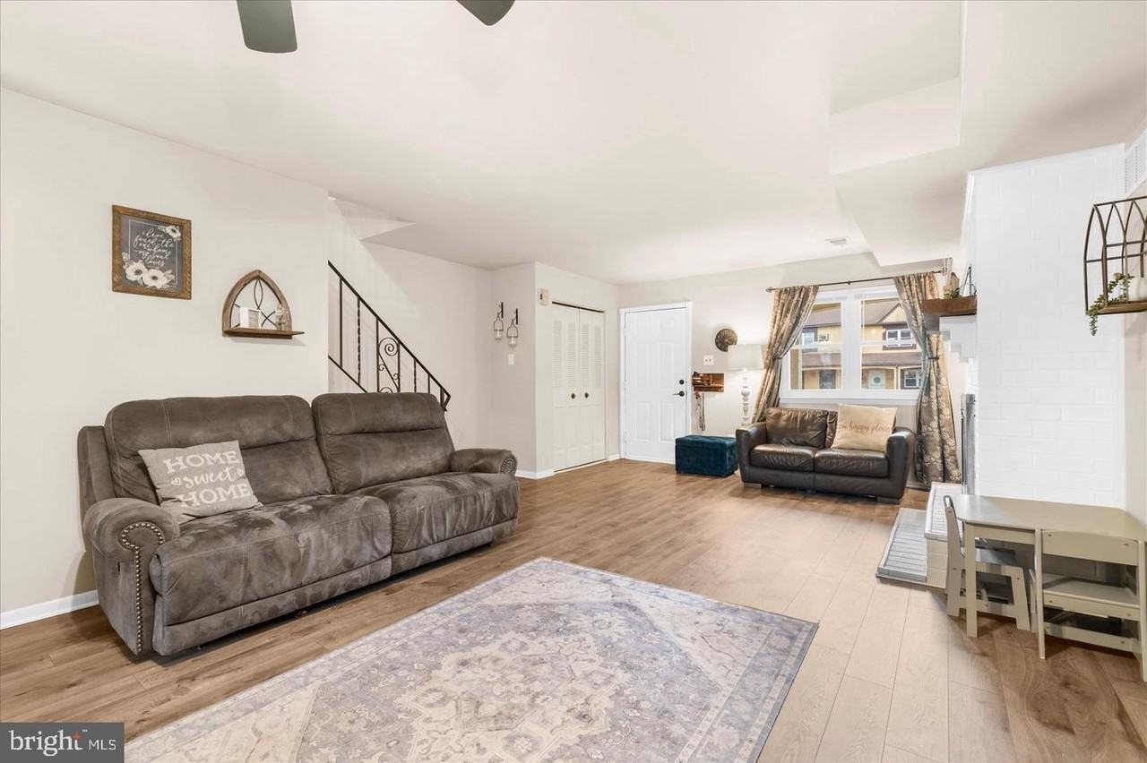 1802 Walnut Ridge Est - Photo 5 of 29