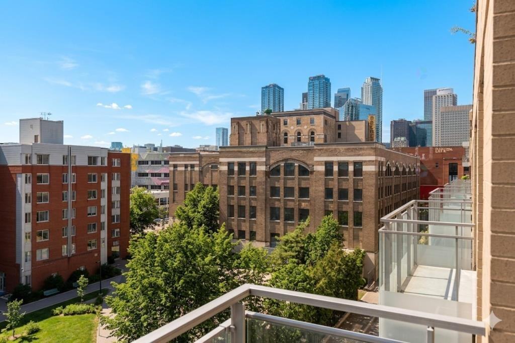 297 Rue du Shannon #601 - Photo 3 of 21