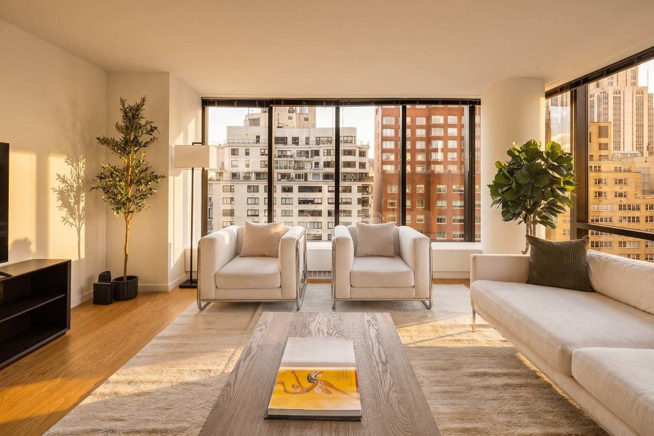 525 E 72nd St #1330814P - Photo 5 of 21