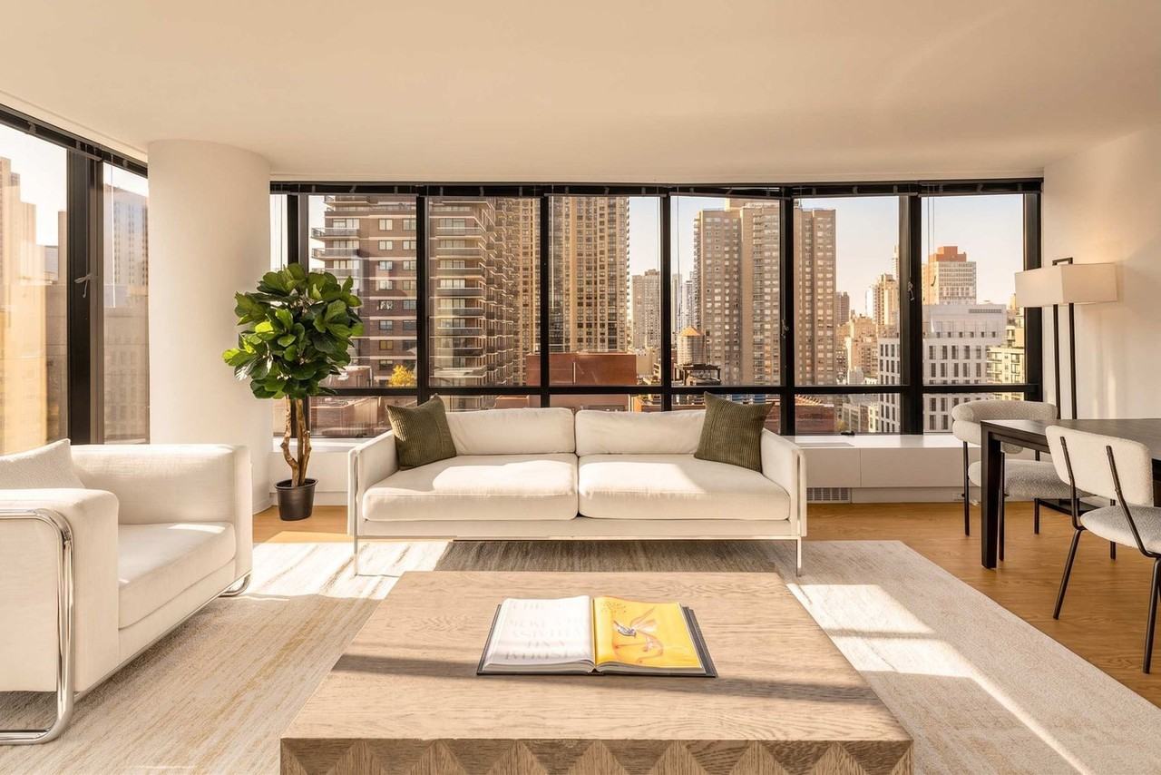 525 E 72nd St #1330814P - Photo 6 of 21