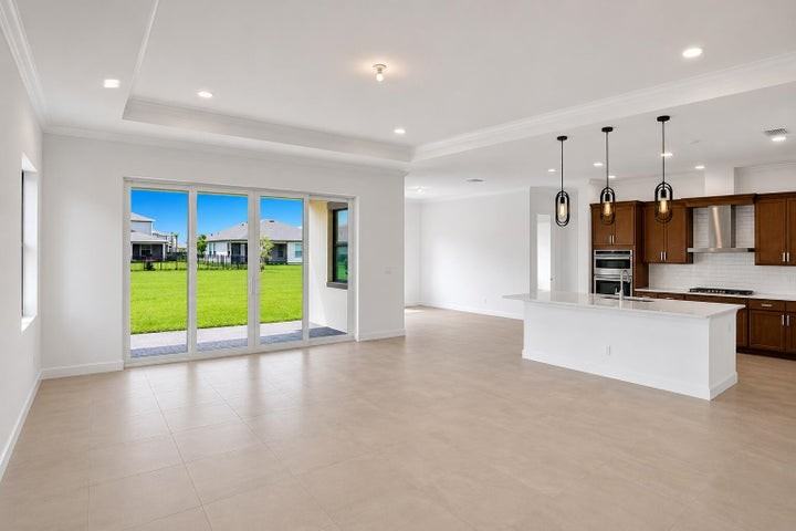 19411 Broad Shore Walk - Photo 2 of 8