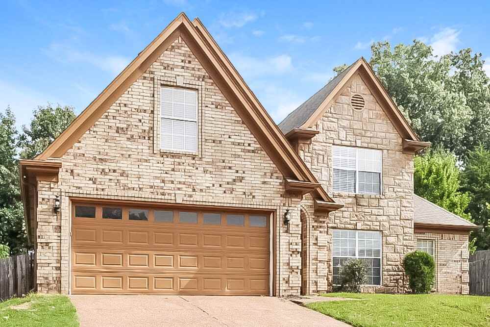 10156 Lynham Dr - Photo 4 of 17