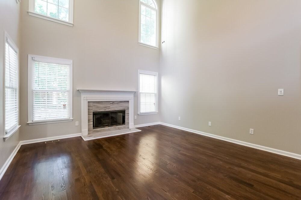 111 Windsong Dr - Photo 4 of 17