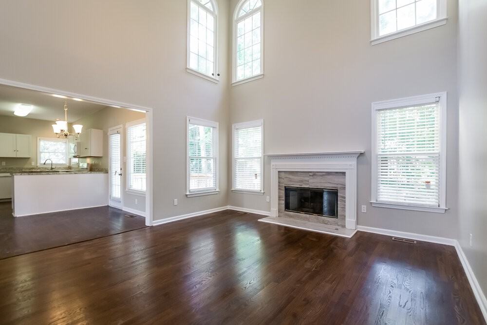 111 Windsong Dr - Photo 5 of 17