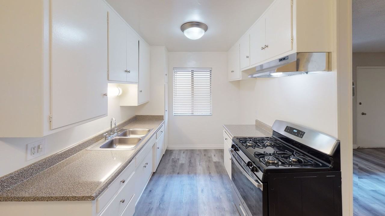 613 - Marlin Manor - Photo 3 of 5