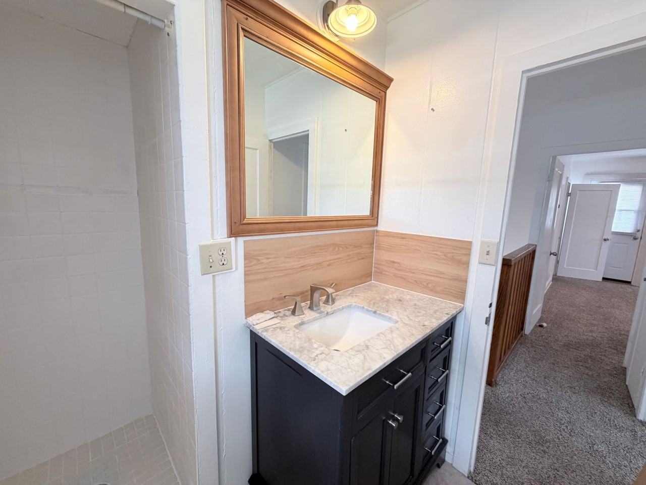 443 Kalaimoku St - Photo 5 of 11