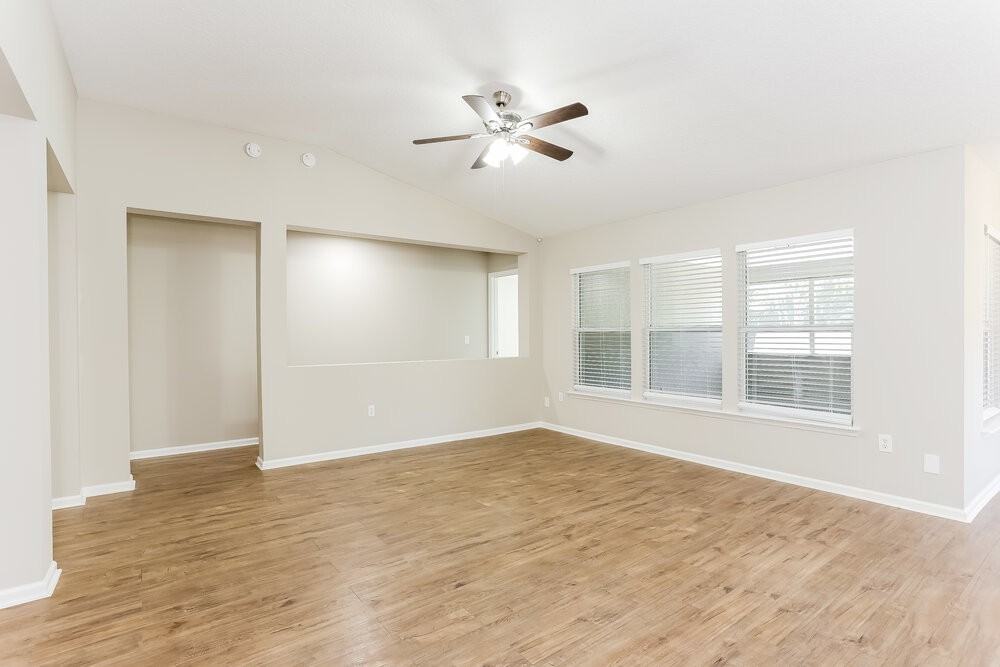 76199 Tideview Ln - Photo 4 of 16