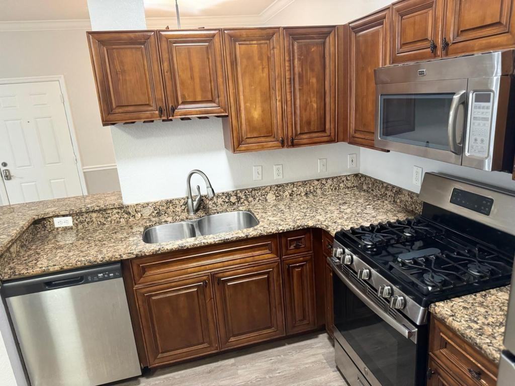 3667 S Kirkman Rd - Photo 7 of 13