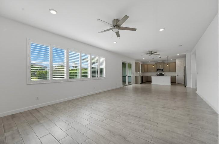 1261 Deer Haven Dr - Photo 3 of 8