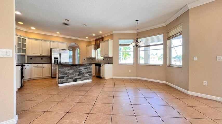 9546 Worswick Court - Photo 4 of 8
