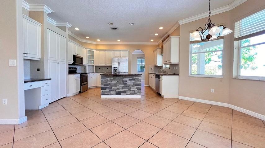 9546 Worswick Court - Photo 5 of 8