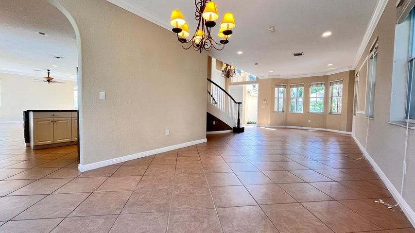 9546 Worswick Court - Photo 7 of 8