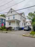 featured image of 99 Walnut St ##1b