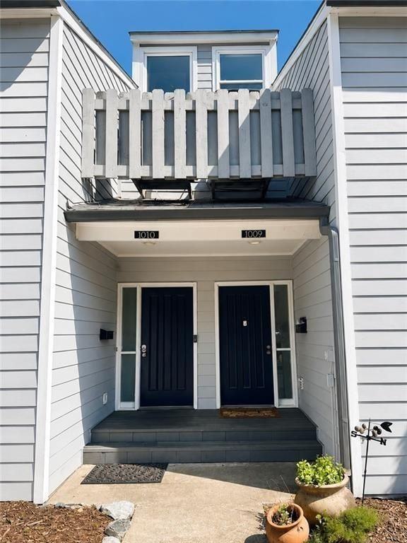 1009 Riverbend Club Dr Se