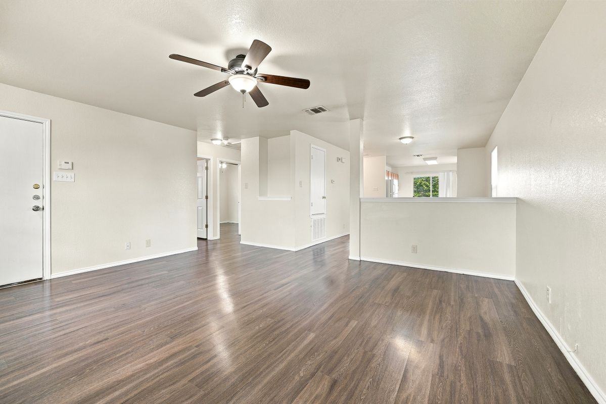 9130 Dublin Hts - Photo 3 of 10