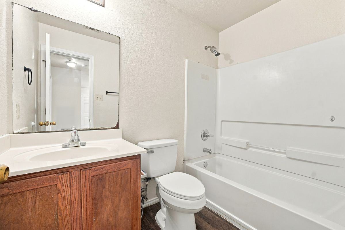 9130 Dublin Hts - Photo 4 of 10