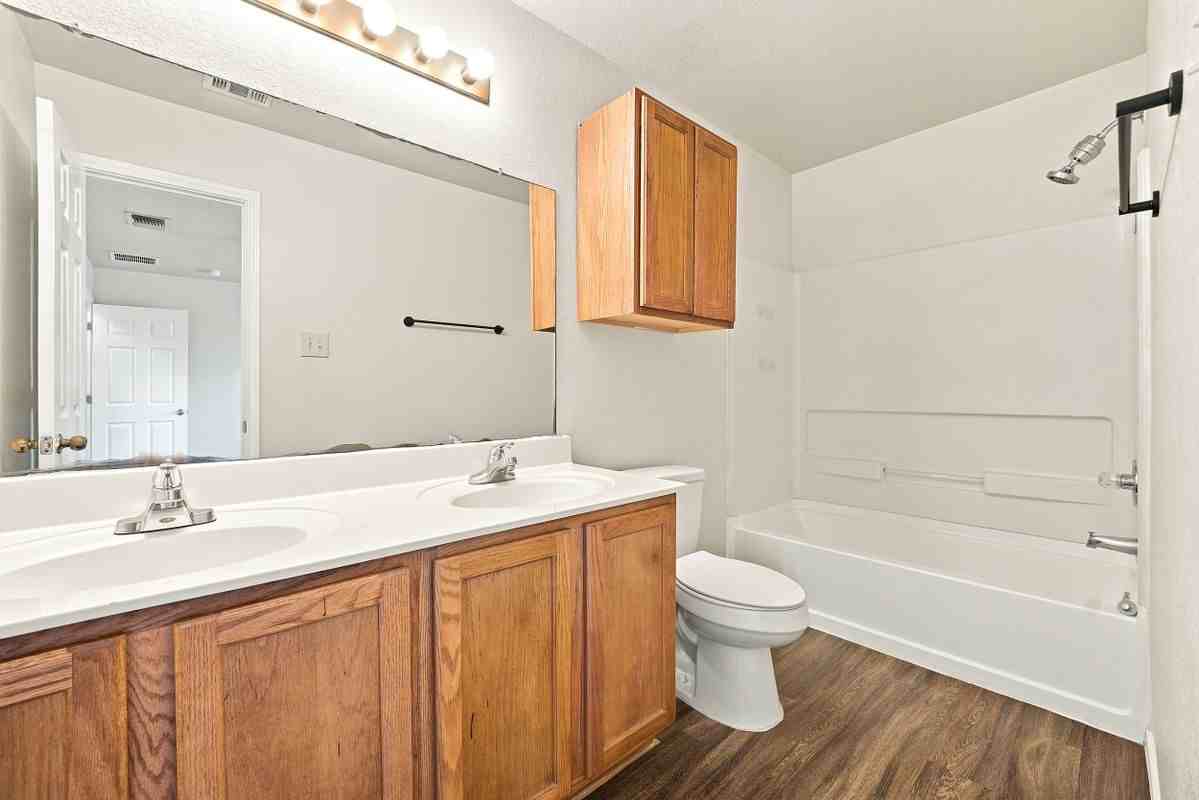 9130 Dublin Hts - Photo 7 of 10