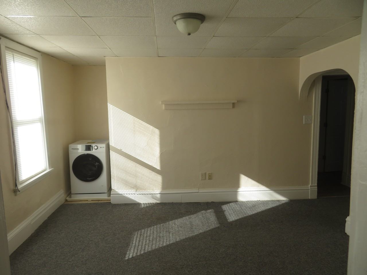 327 West Brady Street - Photo 5 of 10