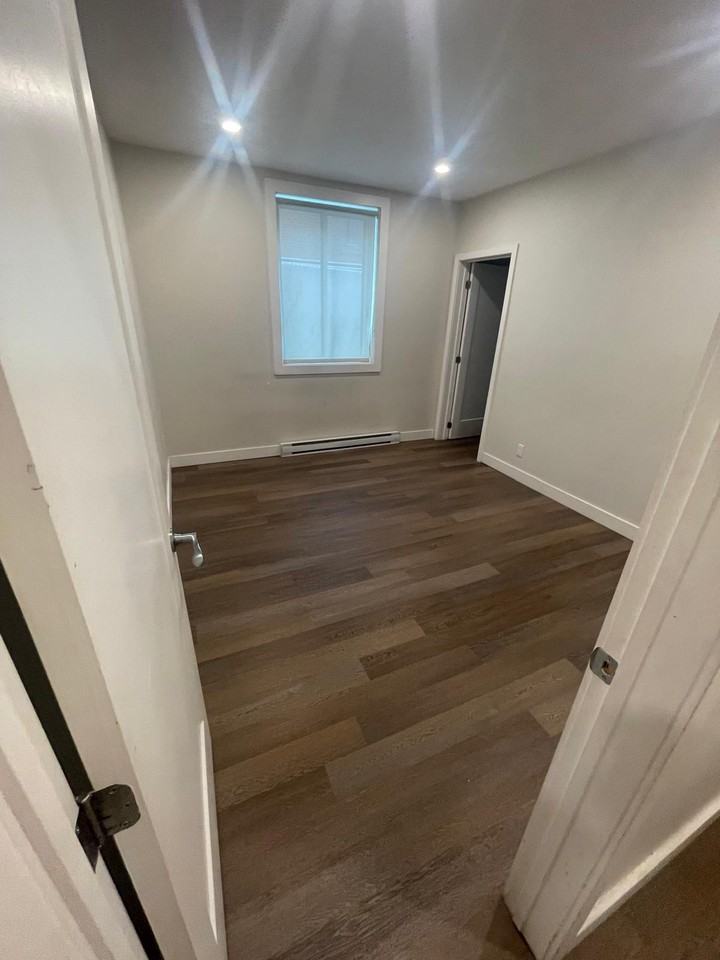 3060 Barclay - Photo 5 of 13