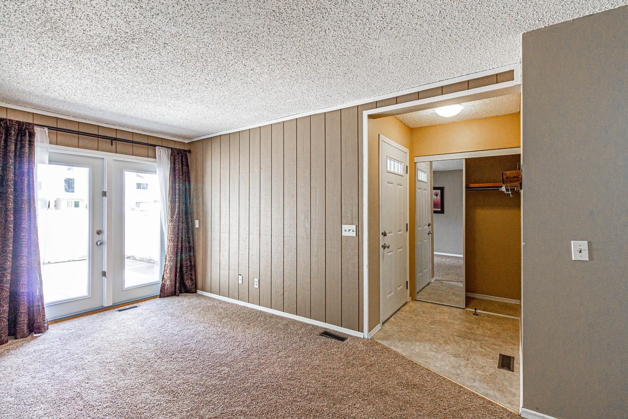 1405, 3500 Varsity Drive NW - Photo 4 of 18