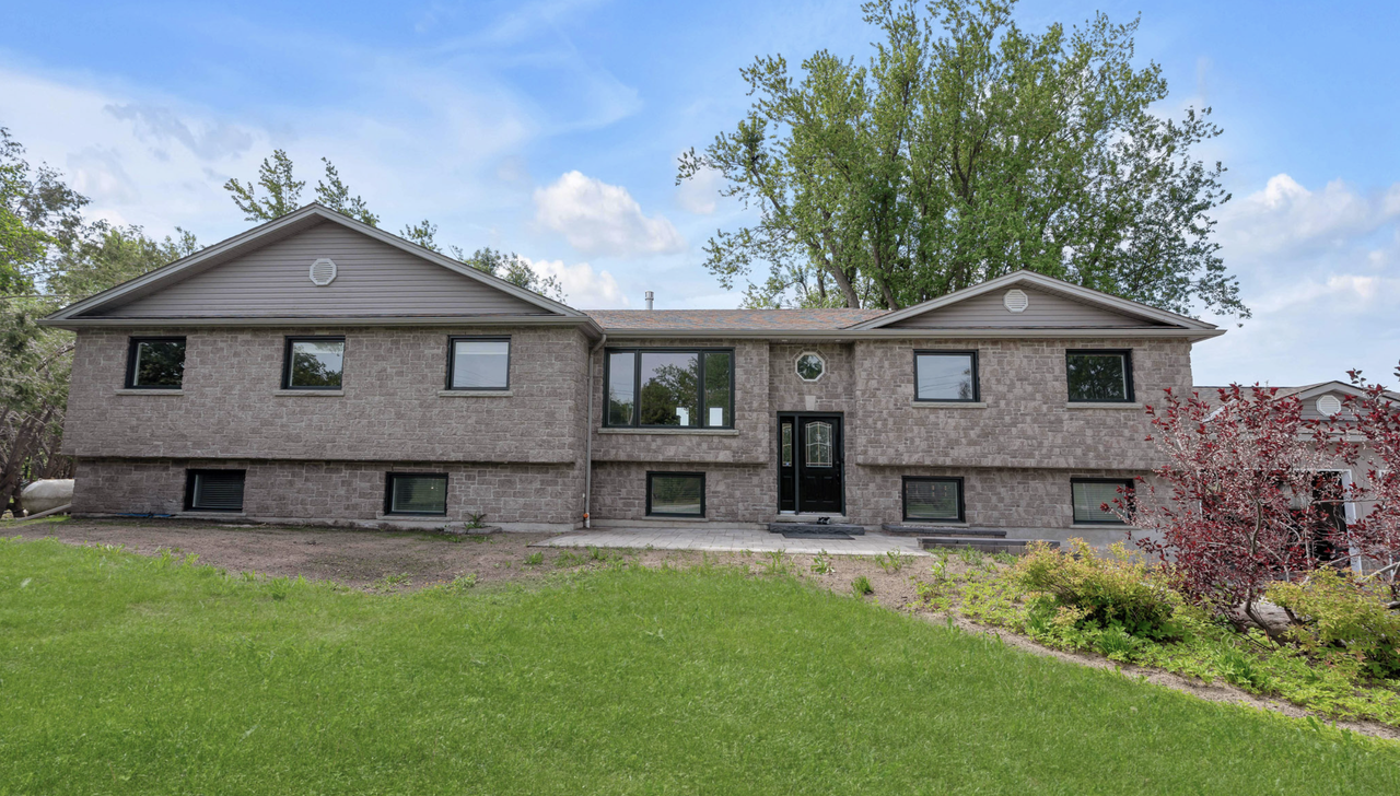 1563 15/16 Siderd E, Lower - Photo 2 of 26