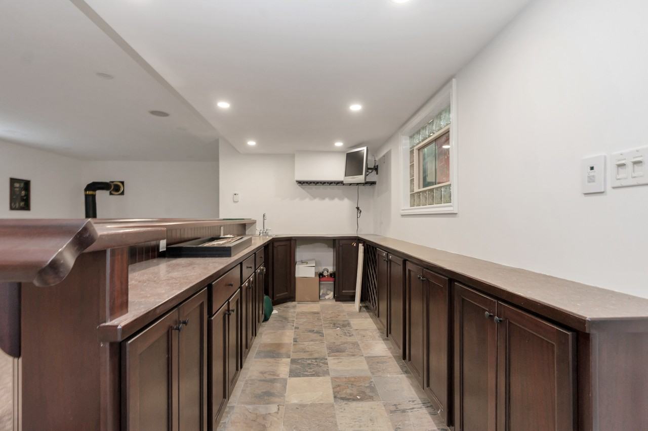 1563 15/16 Siderd E, Lower - Photo 7 of 26