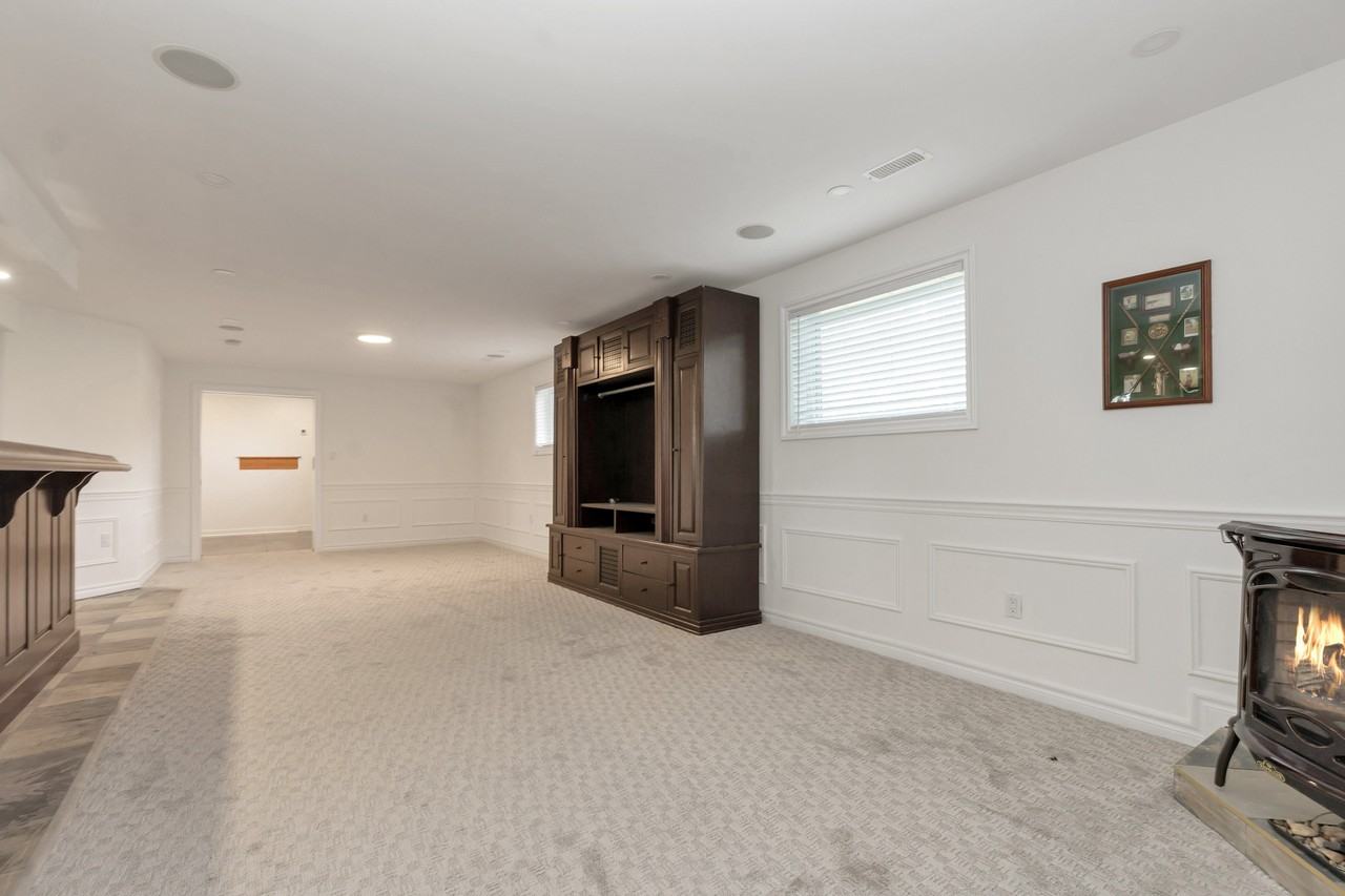 1563 15/16 Siderd E, Lower - Photo 5 of 26