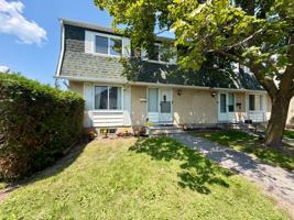 featured image of 1520 Beaverpond Dr