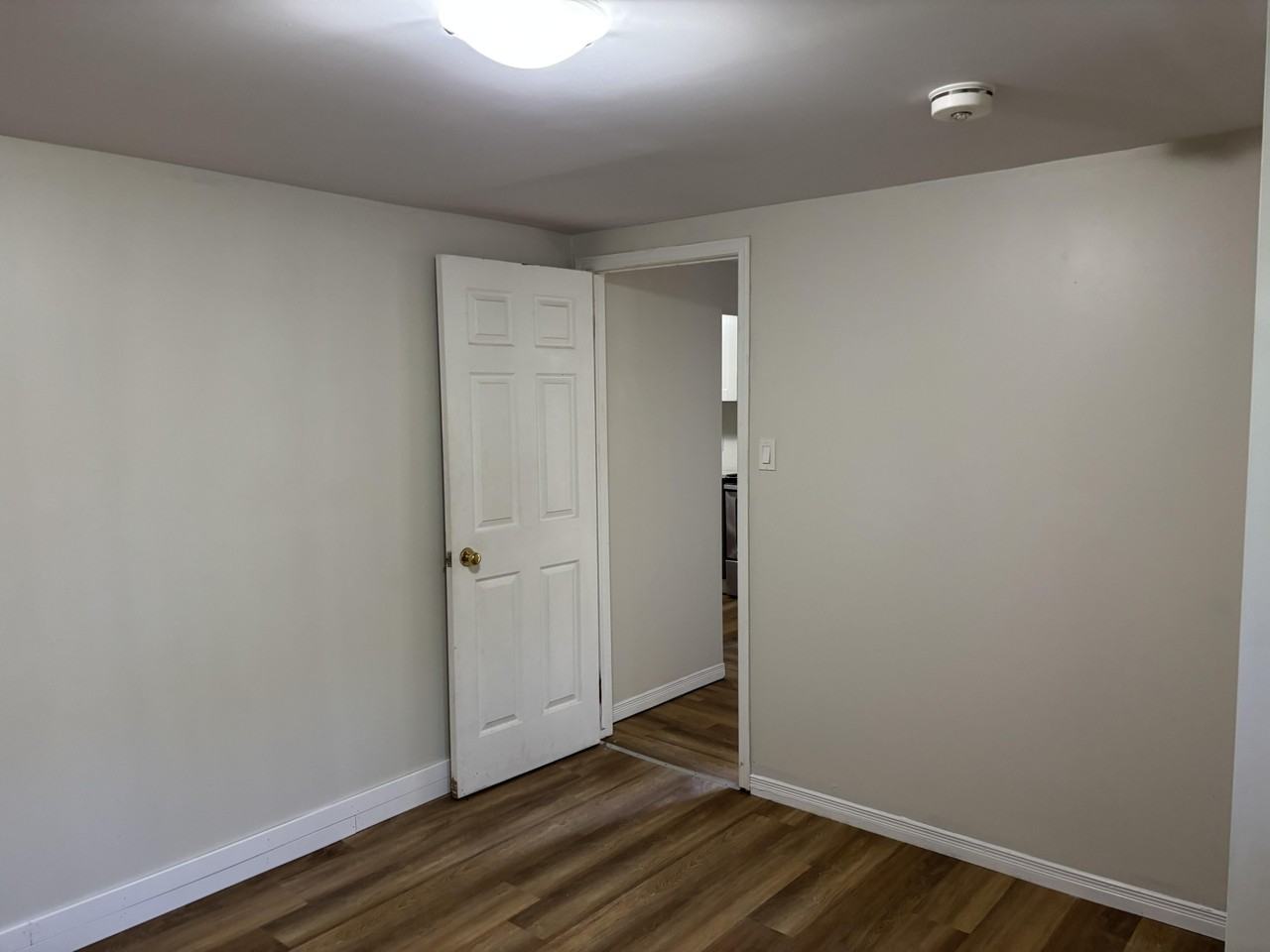 40 Barron St - Photo 5 of 11