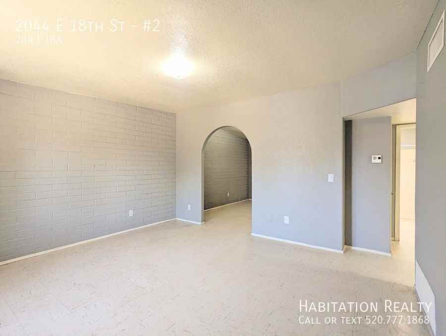 2044 E 18th St #2 - Photo 4 of 14