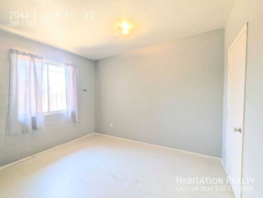 2044 E 18th St #2 - Photo 5 of 14