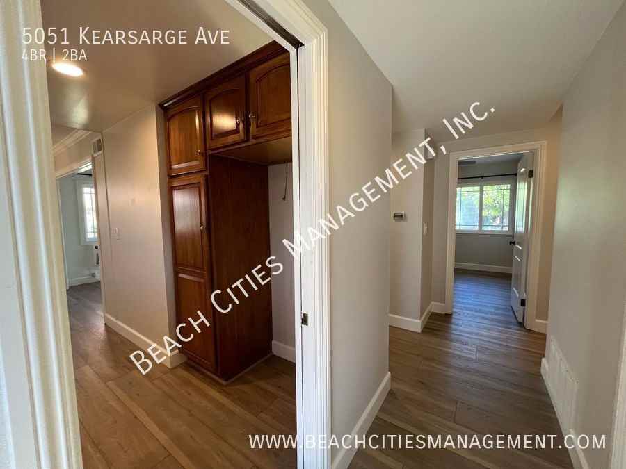 5051 Kearsarge Ave - Photo 4 of 44