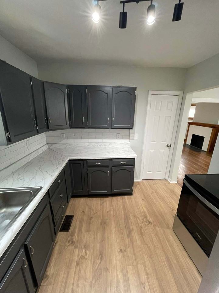 2320 Benton Blvd - Photo 3 of 10