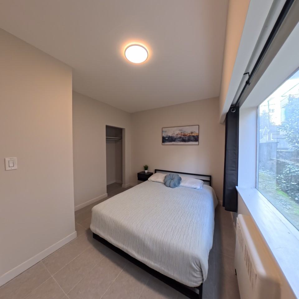 1540 Haro Street - Photo 6